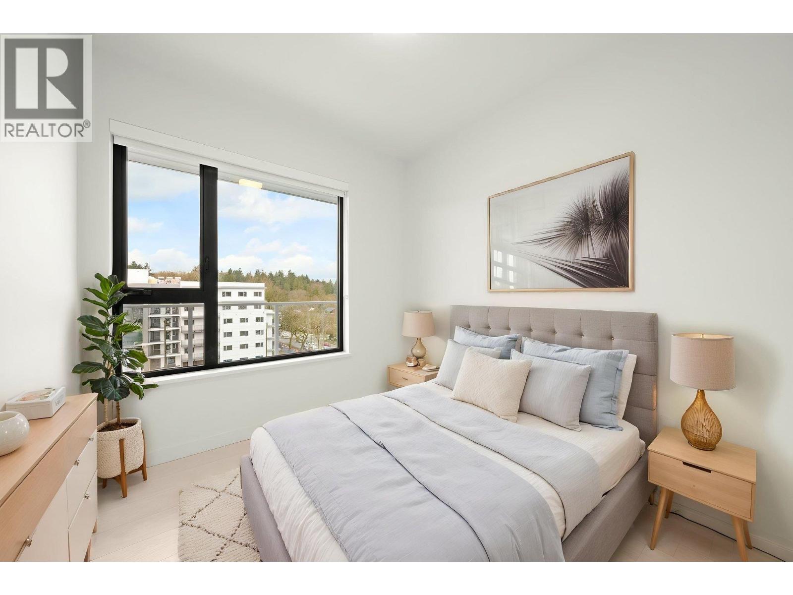 605 4928 Quebec Street Property Photo 3