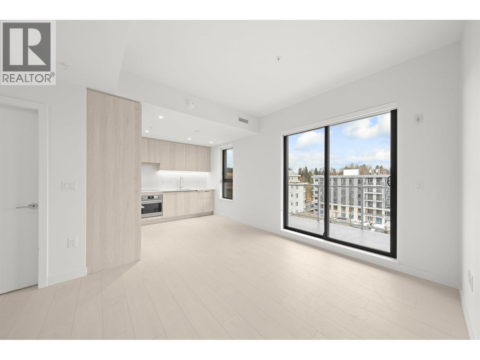 605 4928 Quebec Street Property Photo 12
