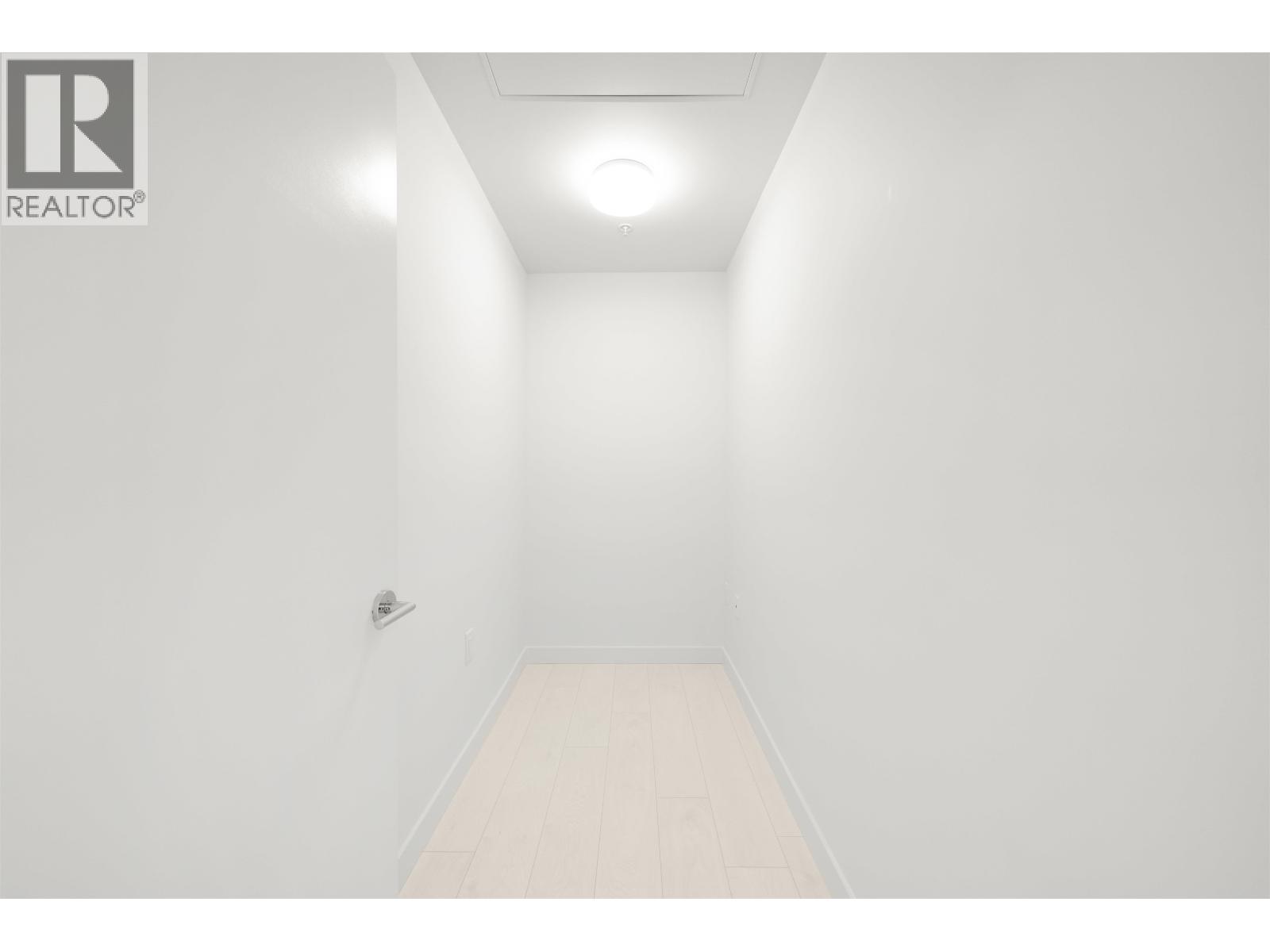 605 4928 Quebec Street Property Photo 19