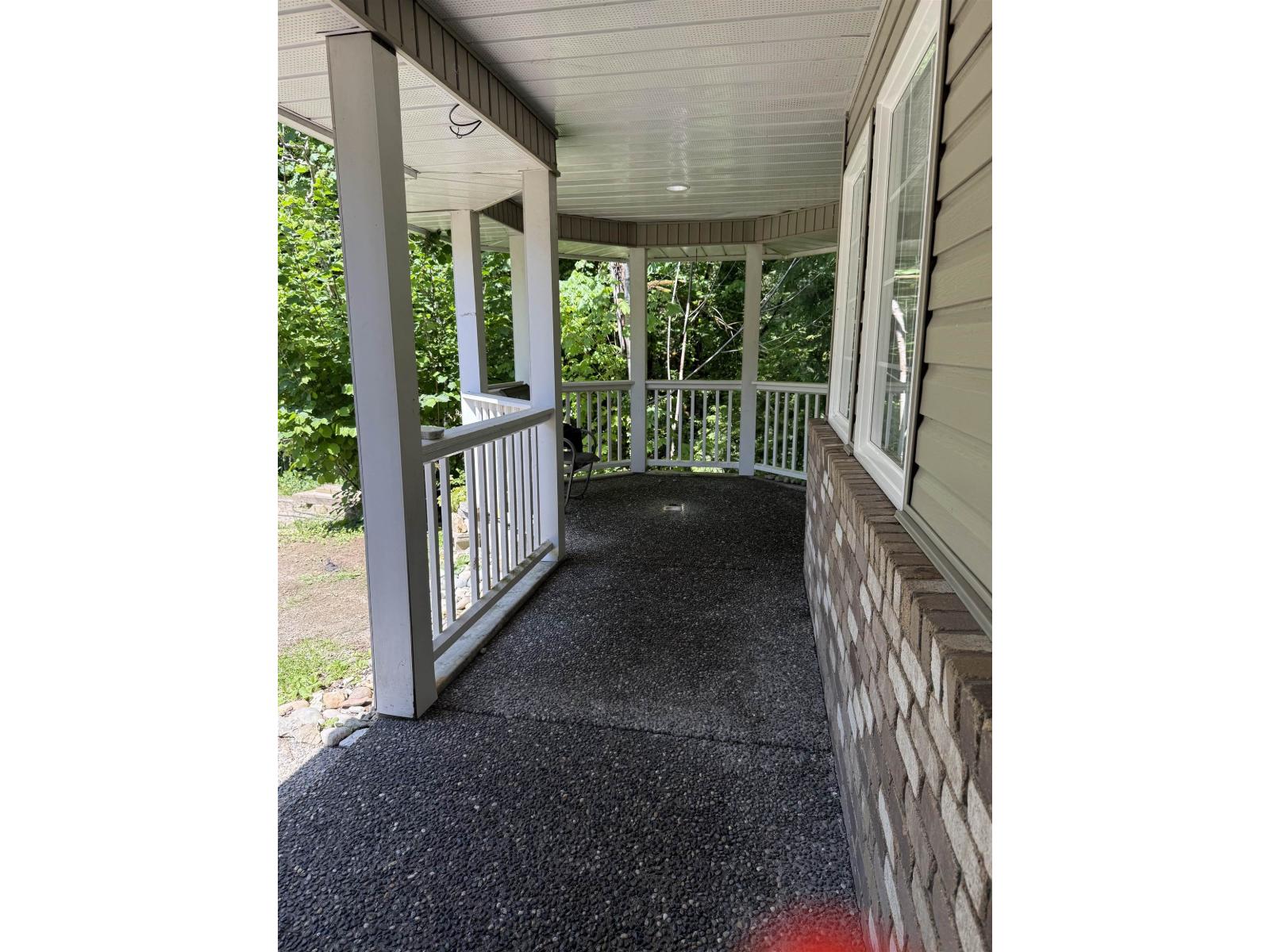 9540 Woodward Street Property Photo 3