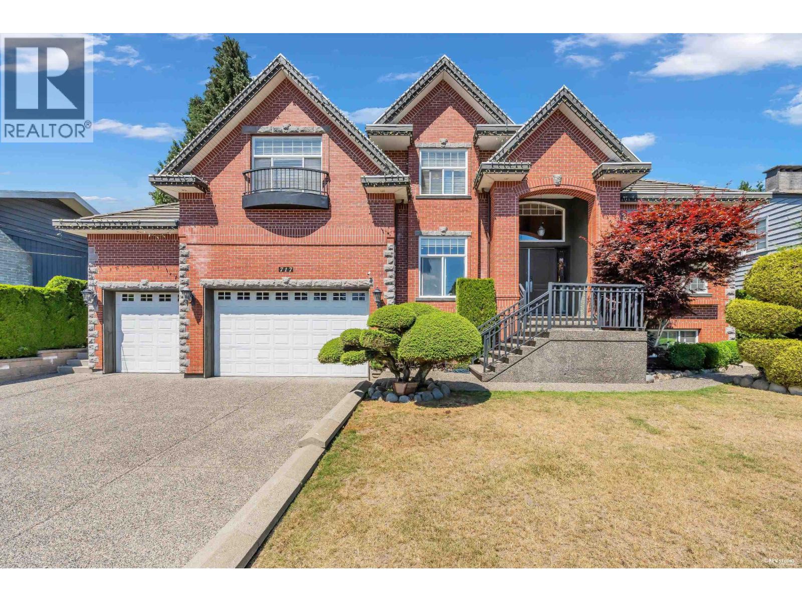717 SHAW AVENUE Property Photo 1