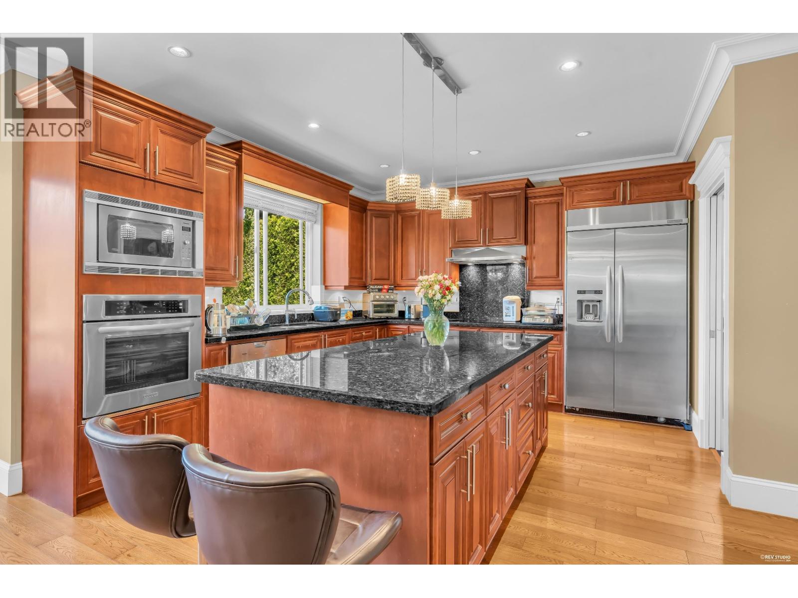 717 Shaw Avenue Property Photo 14