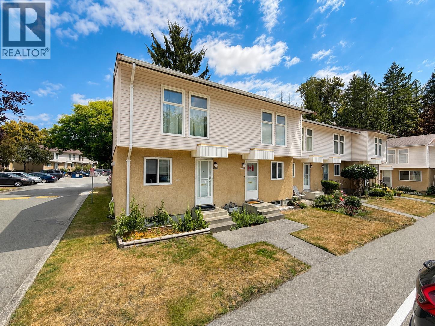 6878 ARLINGTON STREET Property Photo 1