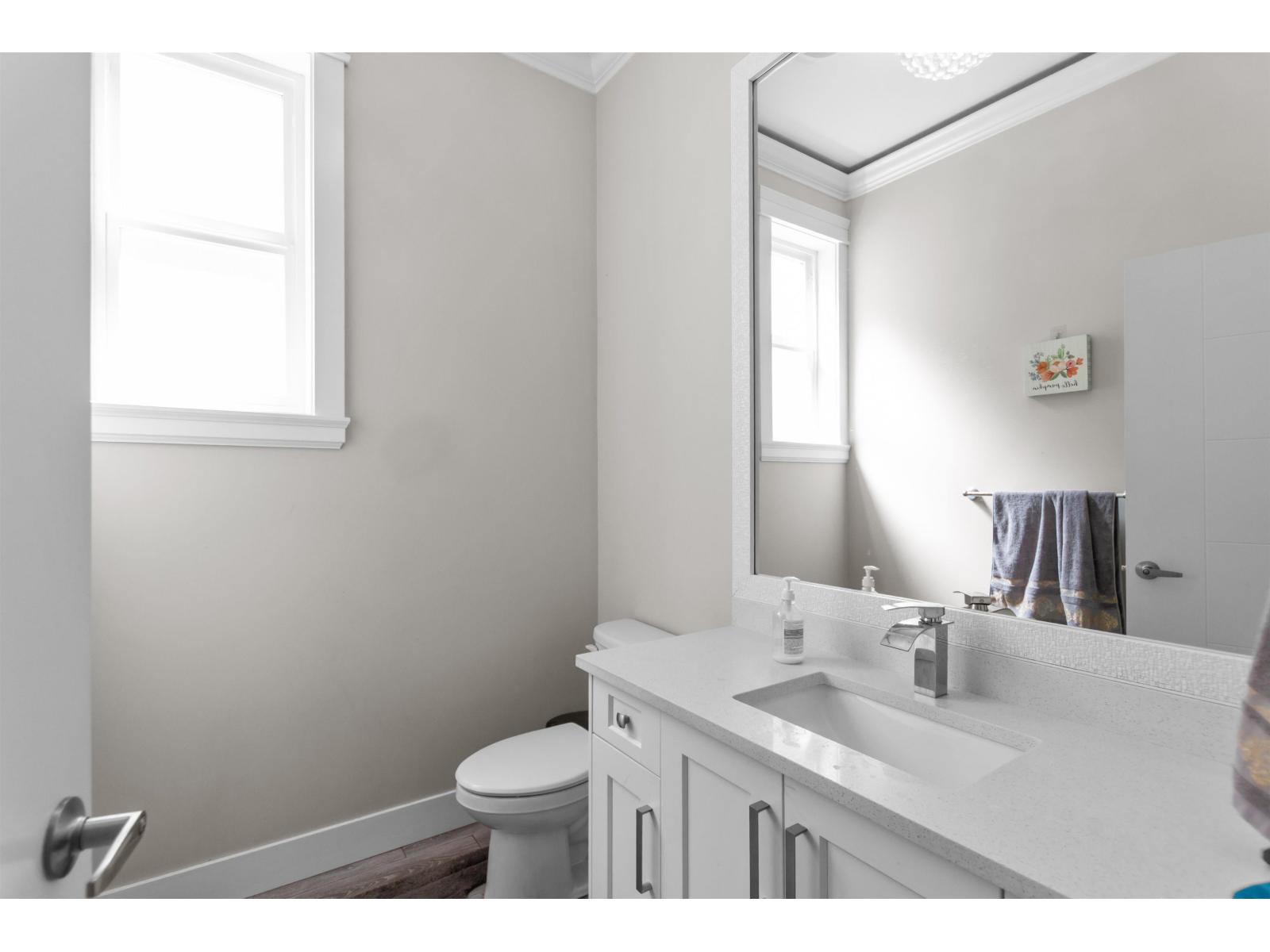 20546 70 Avenue Property Photo 14
