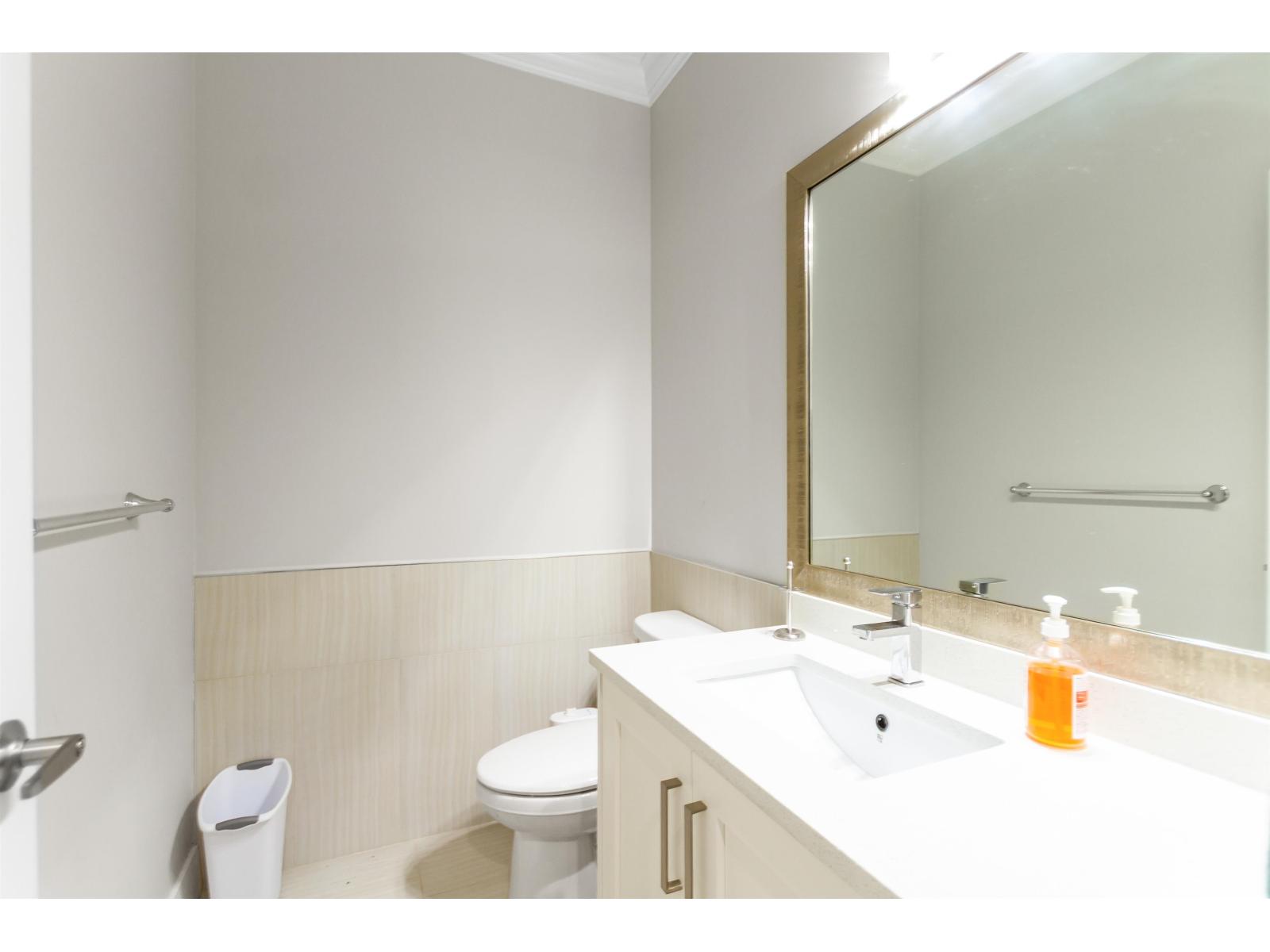 20546 70 Avenue Property Photo 21