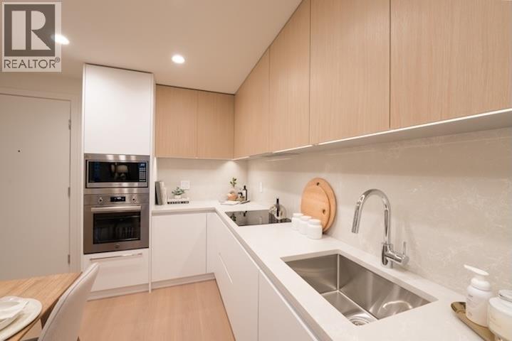 113 588 Harrison Avenue Property Photo 6