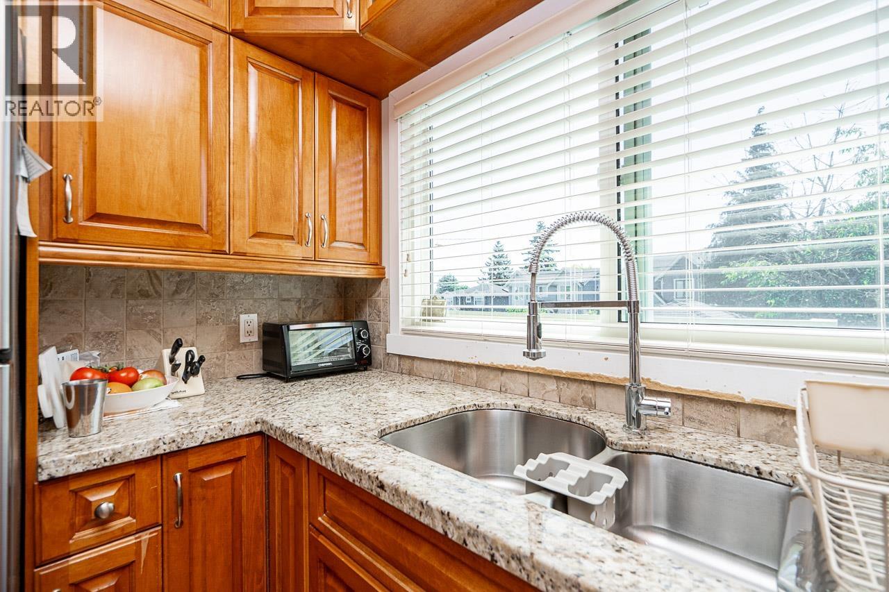 916 Thirteenth Street Property Photo 8