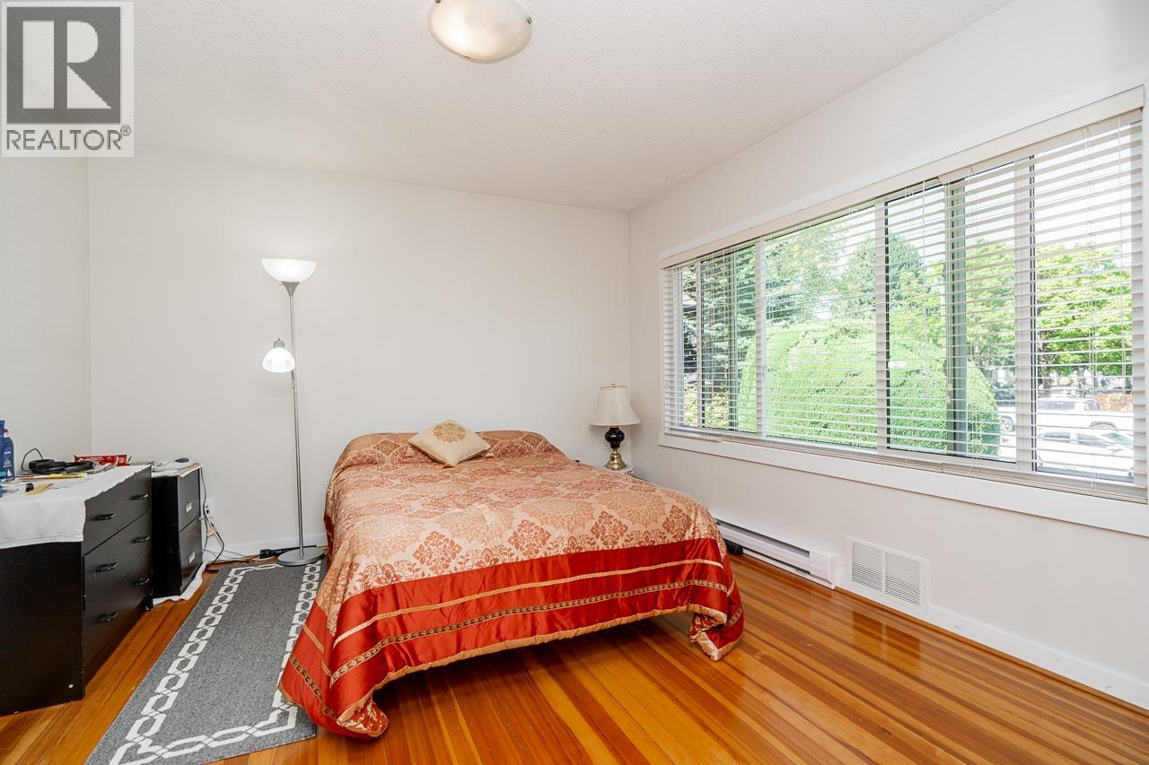 916 Thirteenth Street Property Photo 14