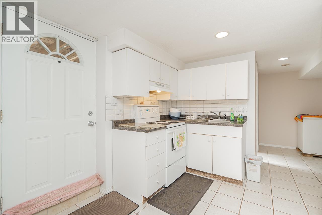916 Thirteenth Street Property Photo 23