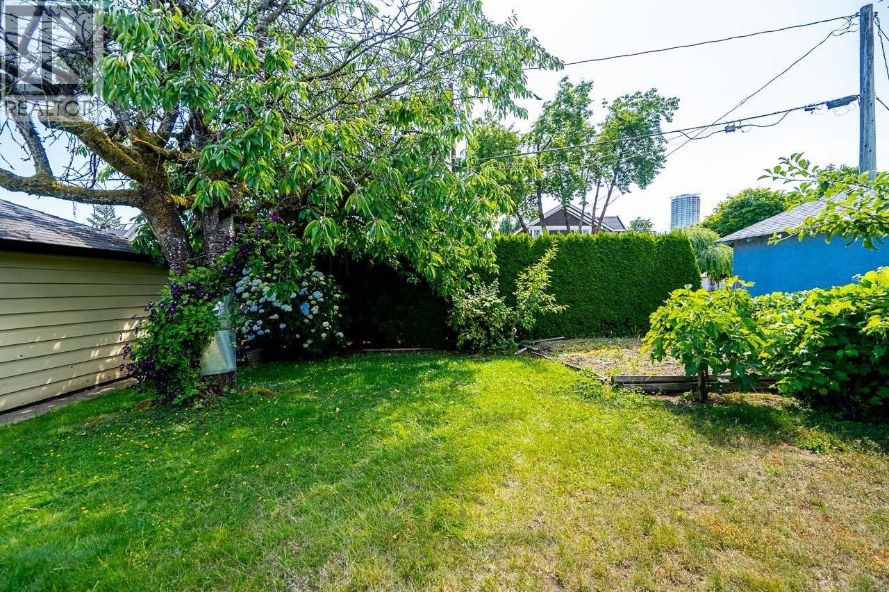 916 Thirteenth Street Property Photo 32
