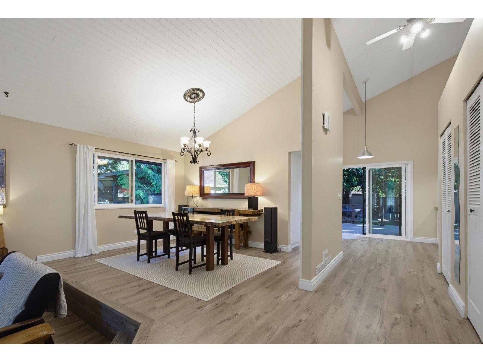 11469 Lyon Road Property Photo 5