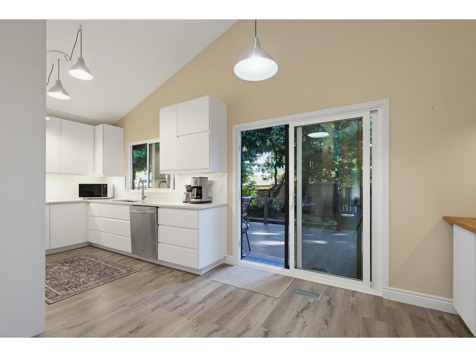 11469 Lyon Road Property Photo 14