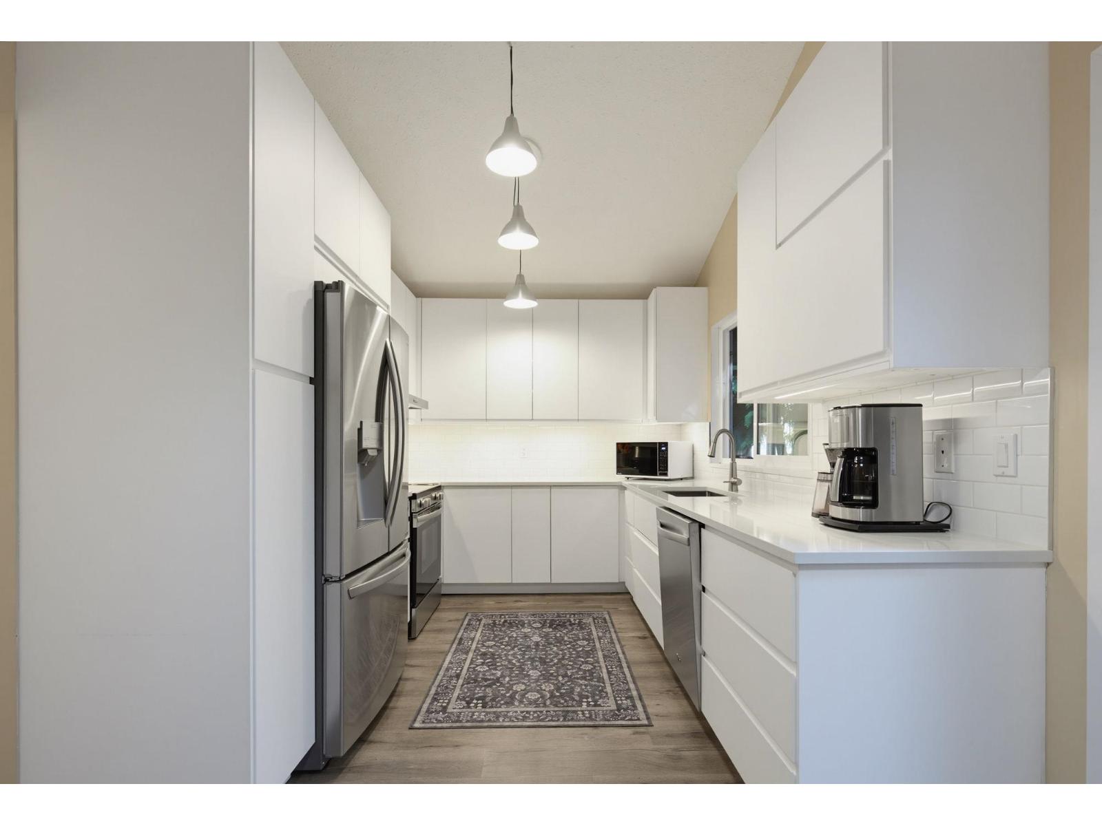 11469 Lyon Road Property Photo 15