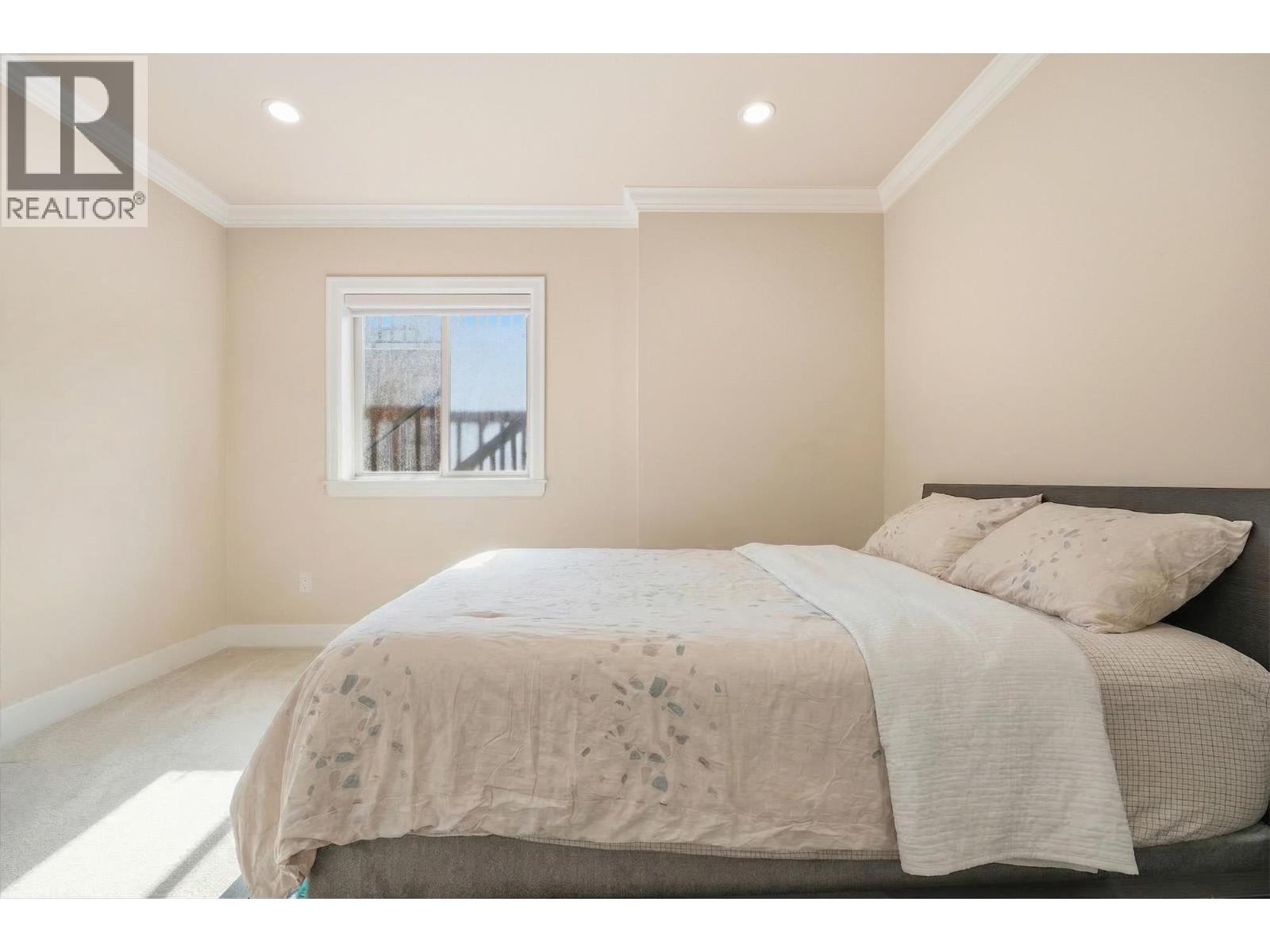 7440 Kraft Crescent Property Photo 26