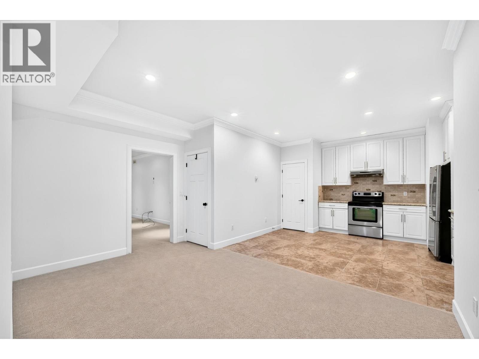 7440 Kraft Crescent Property Photo 32