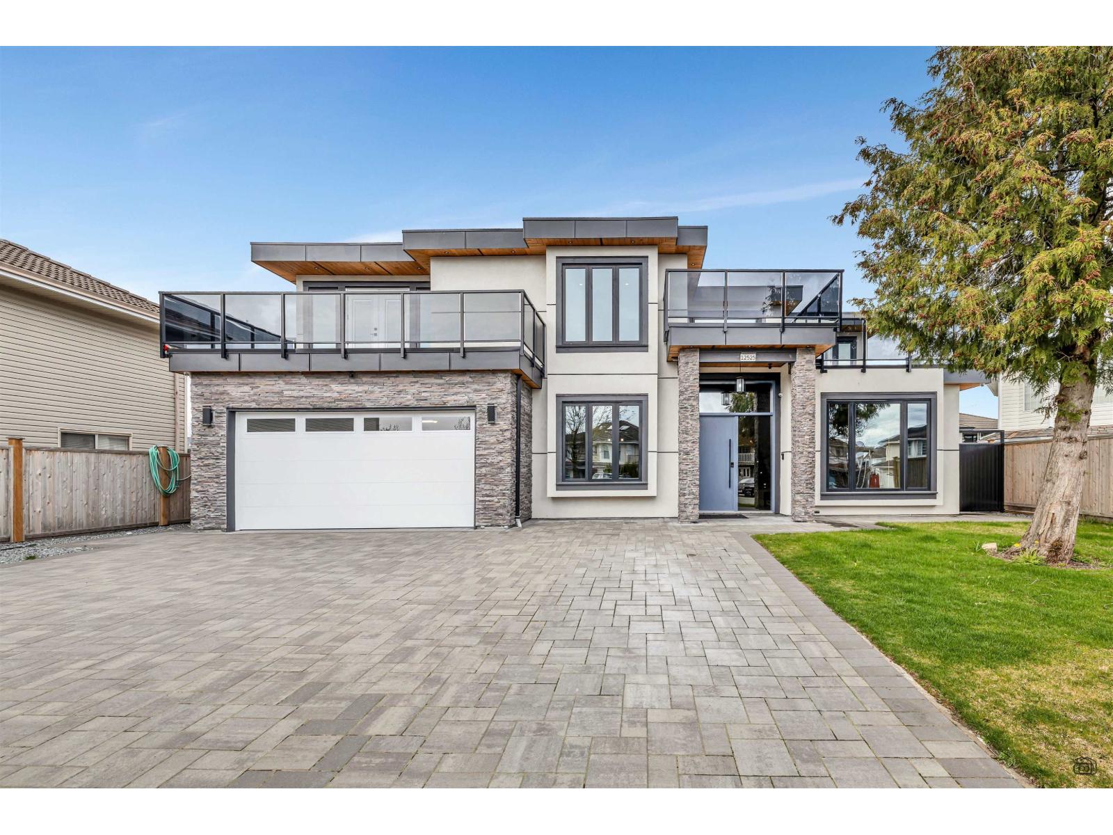 12525 75a Avenue Property Photo 1
