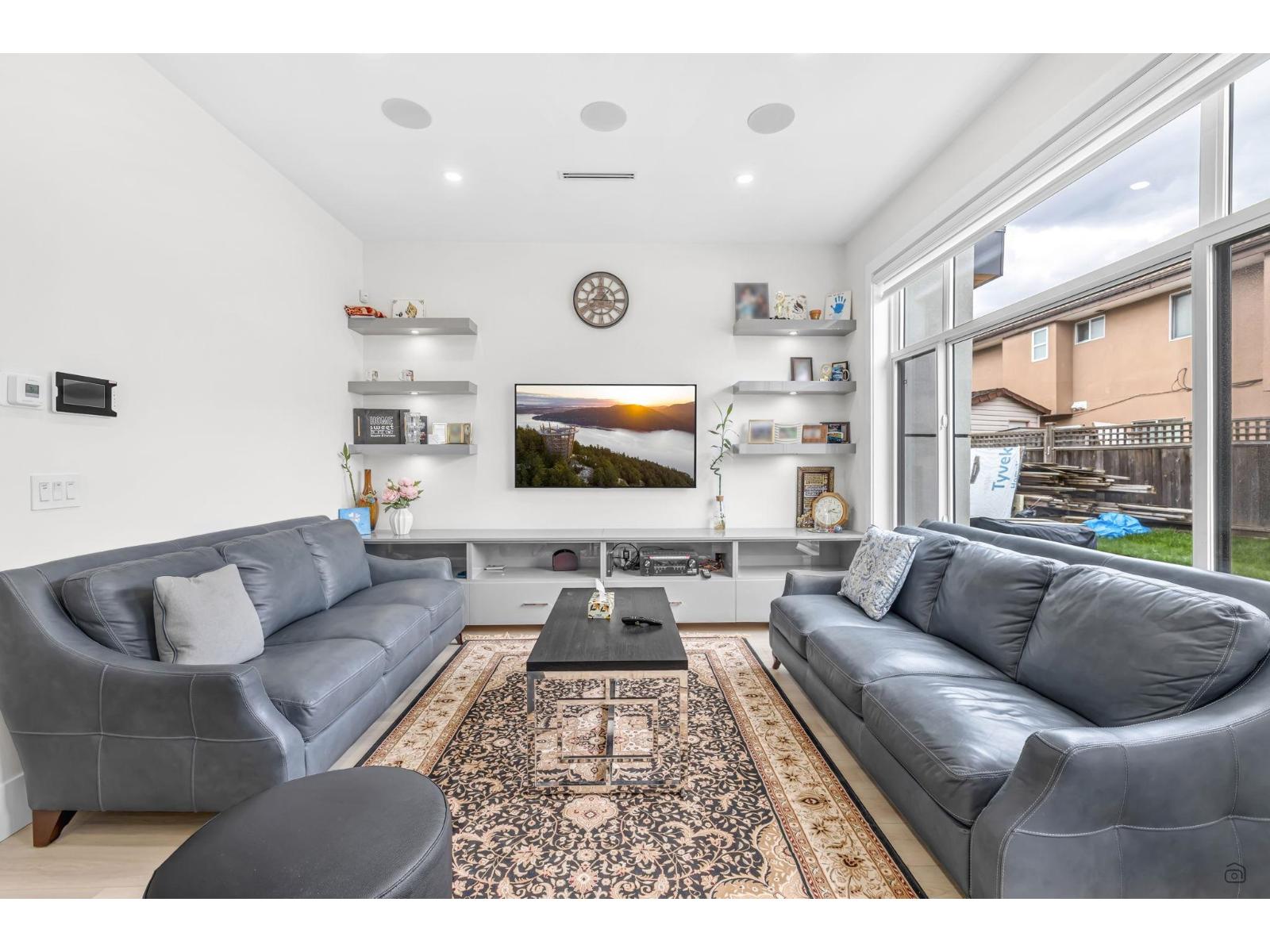 12525 75a Avenue Property Photo 9