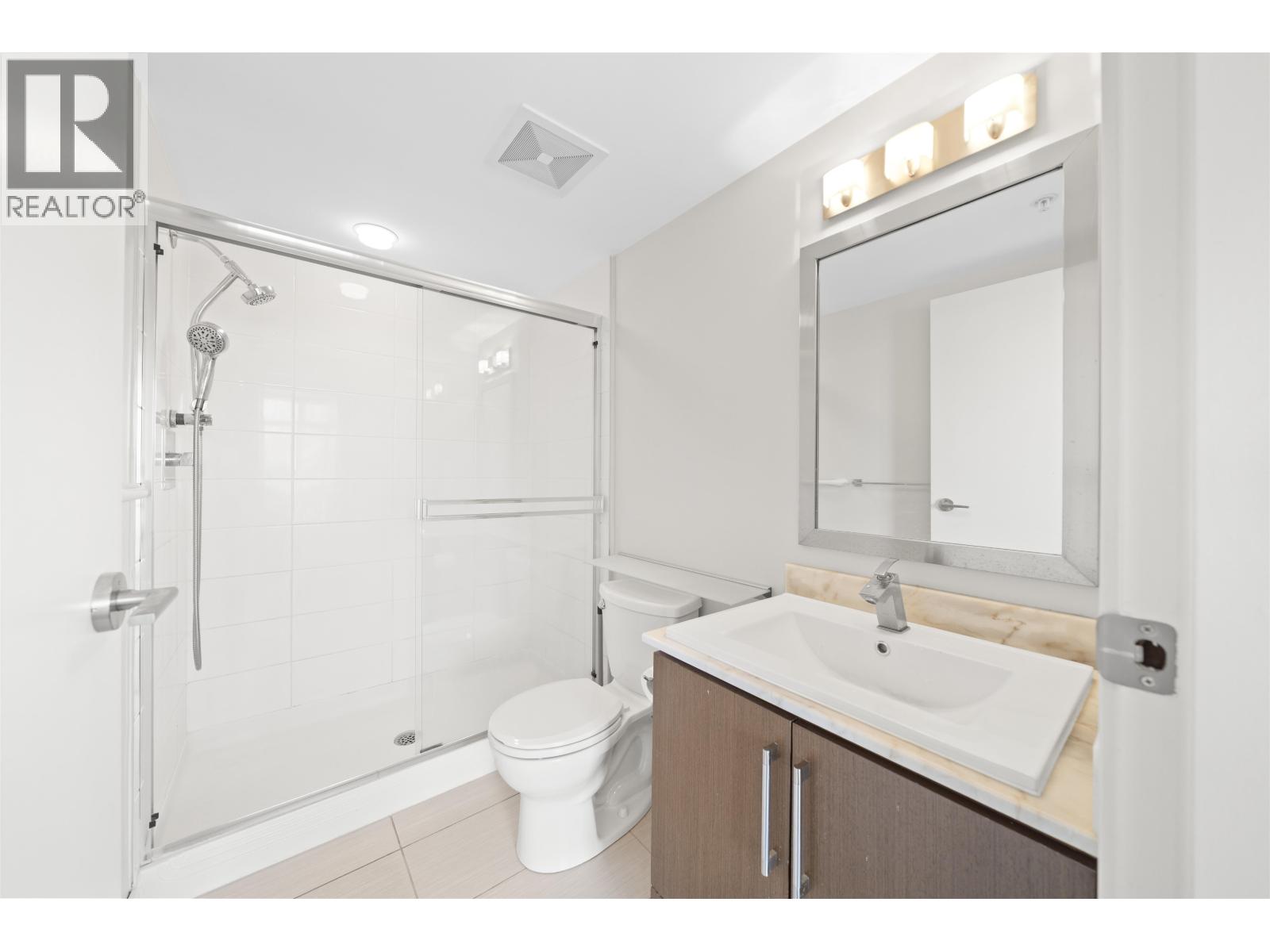 509 8068 Westminster Highway Property Photo 8
