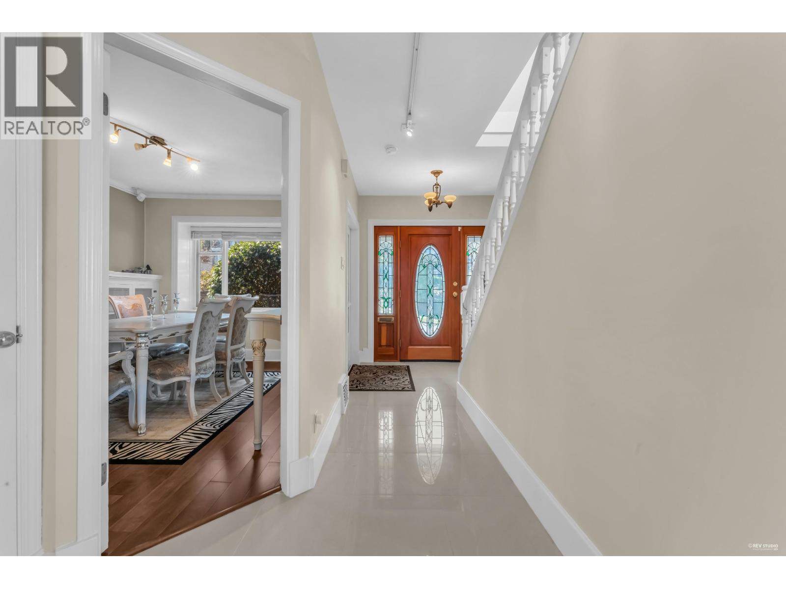 4389 Locarno Crescent Property Photo 15