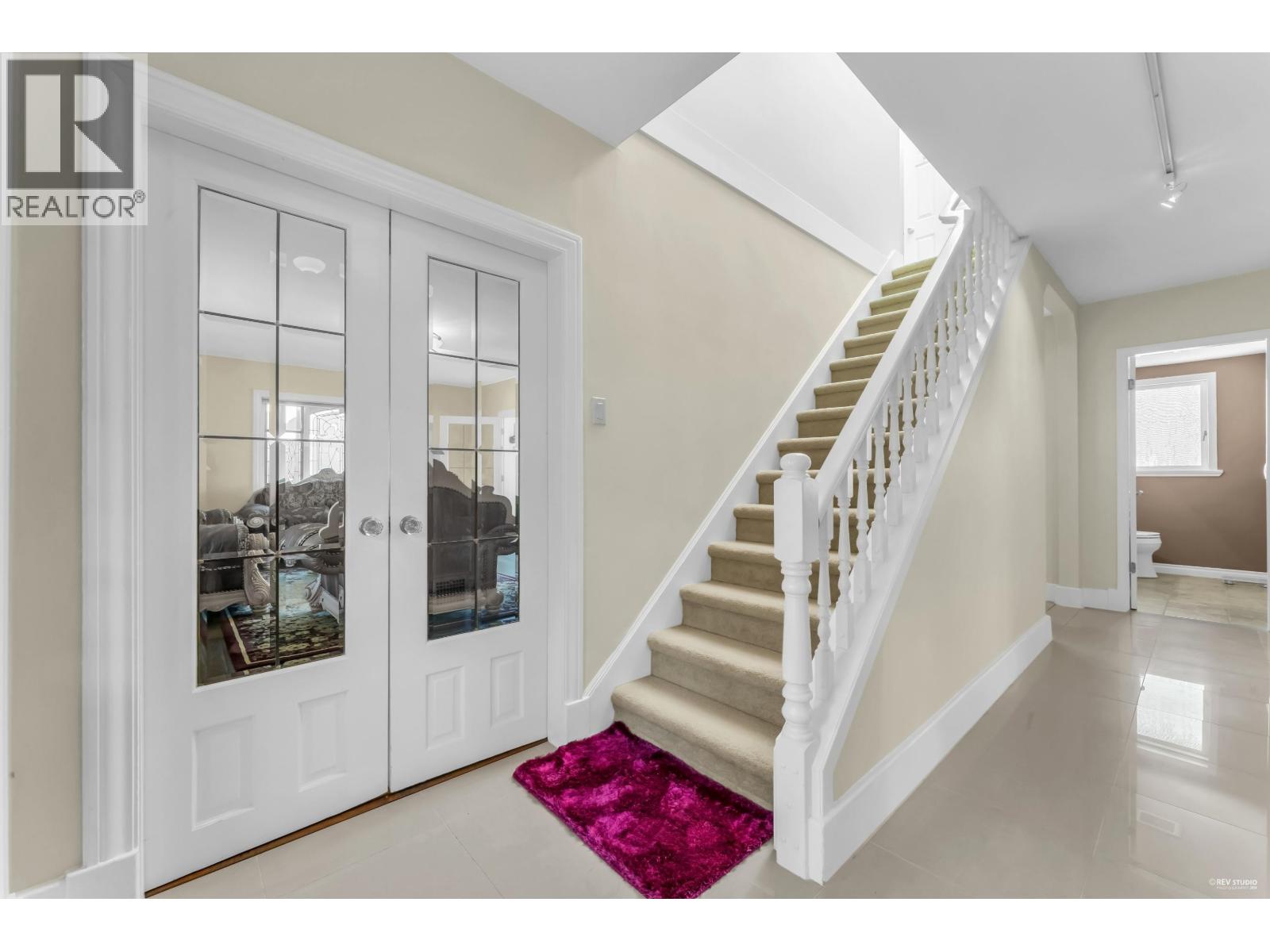 4389 Locarno Crescent Property Photo 21
