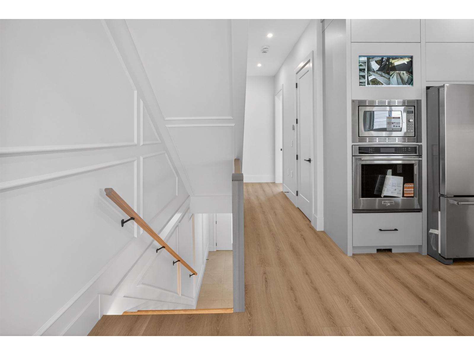 16511 20 Avenue Property Photo 10