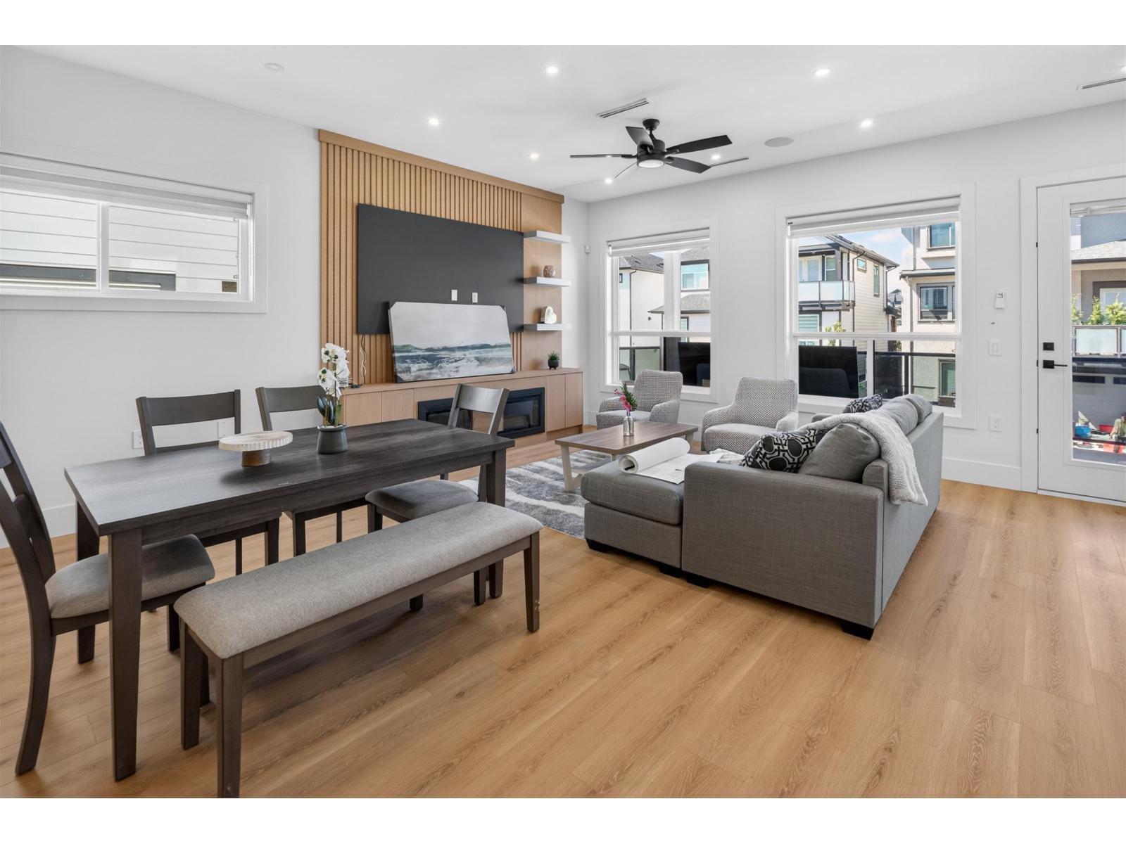 16511 20 Avenue Property Photo 11