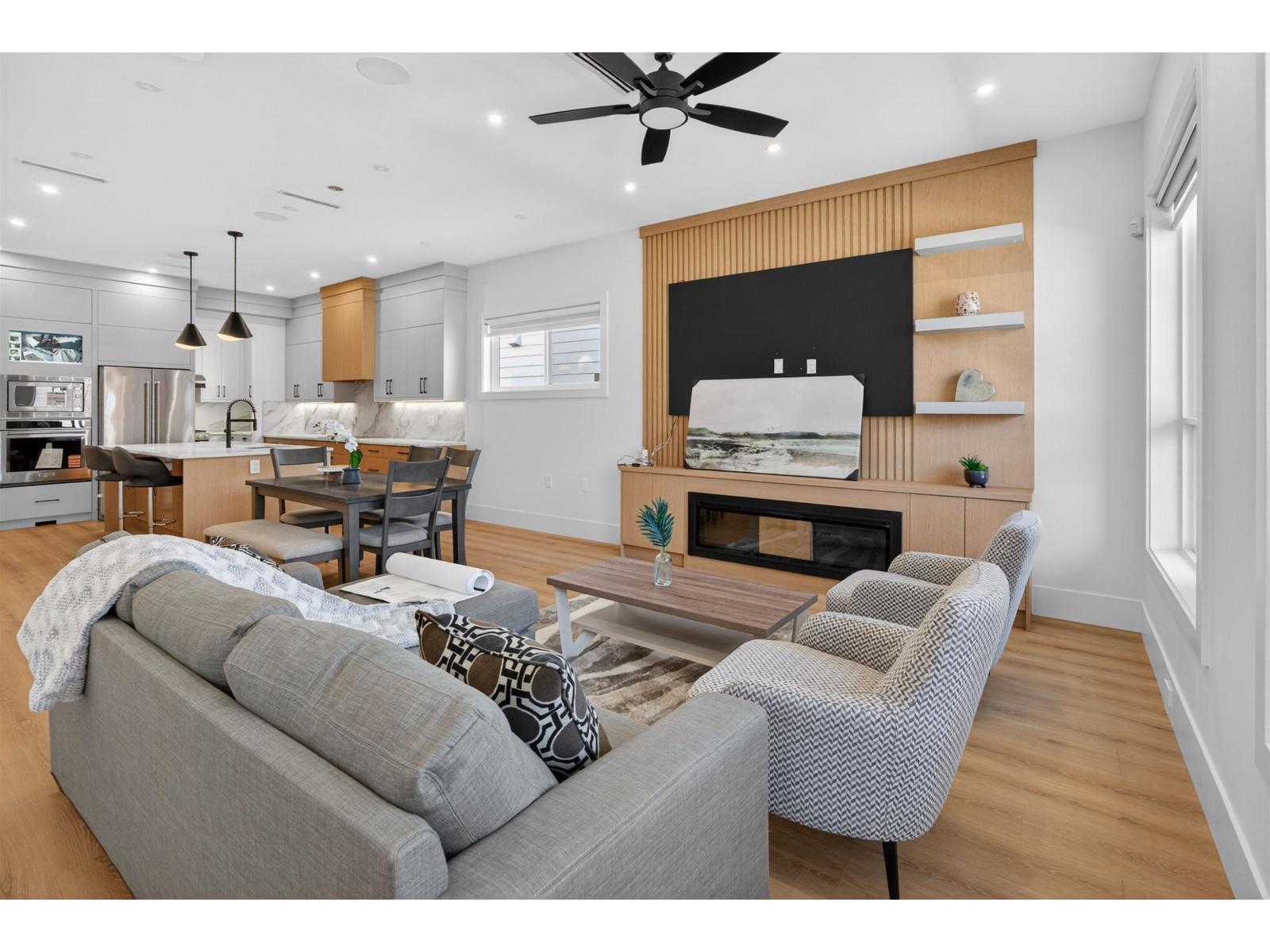 16511 20 Avenue Property Photo 12