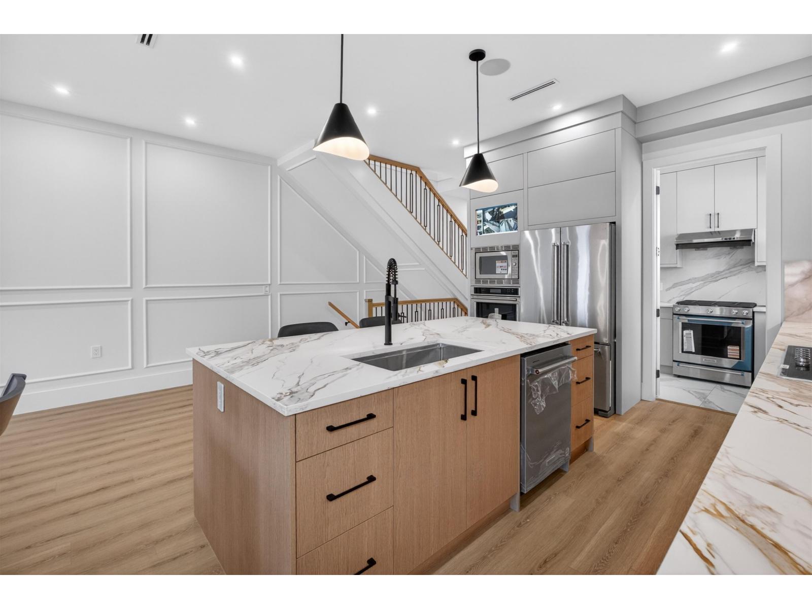 16511 20 Avenue Property Photo 14