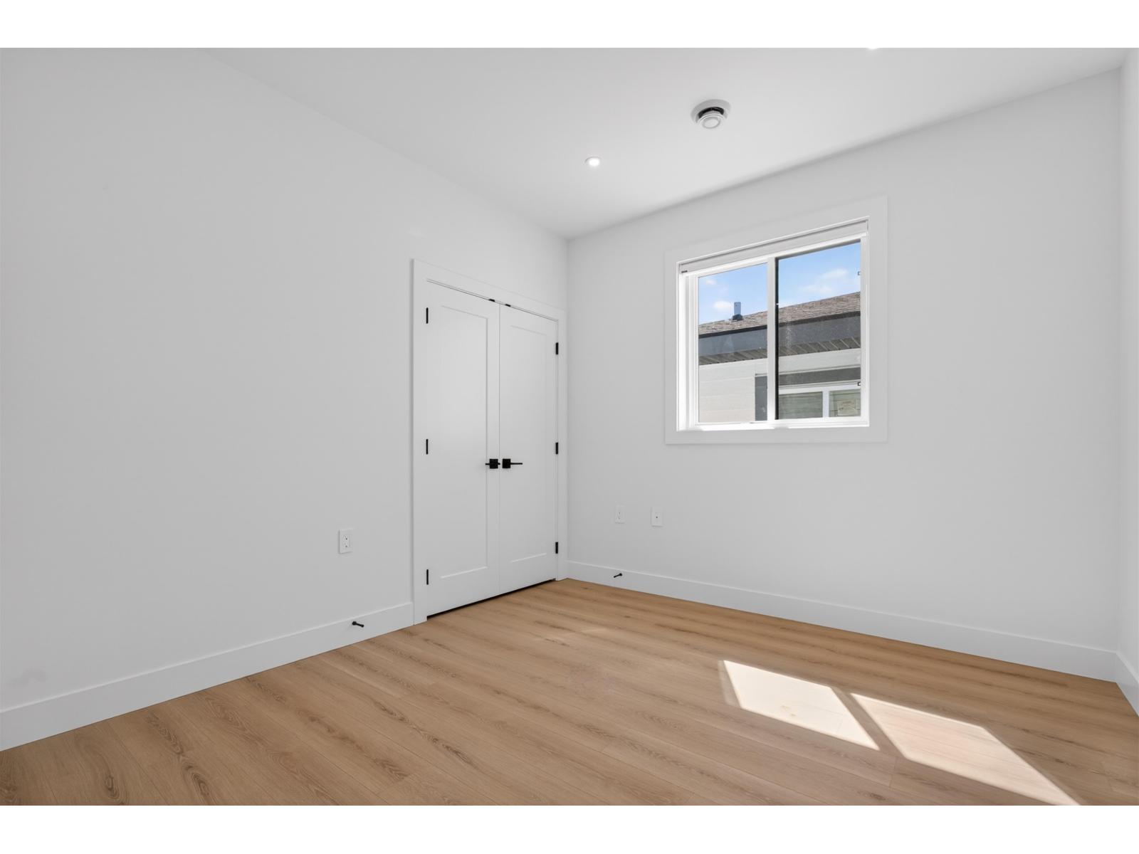 16511 20 Avenue Property Photo 29