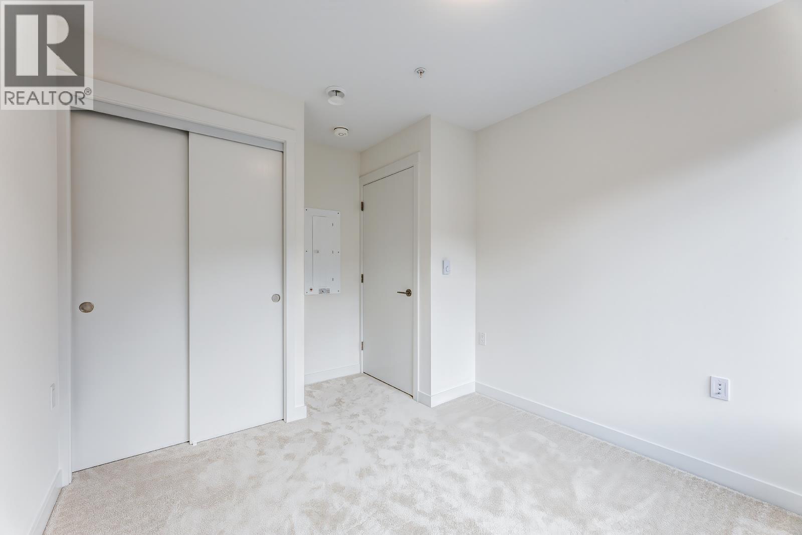 54 4337 Boundary Road Property Photo 16