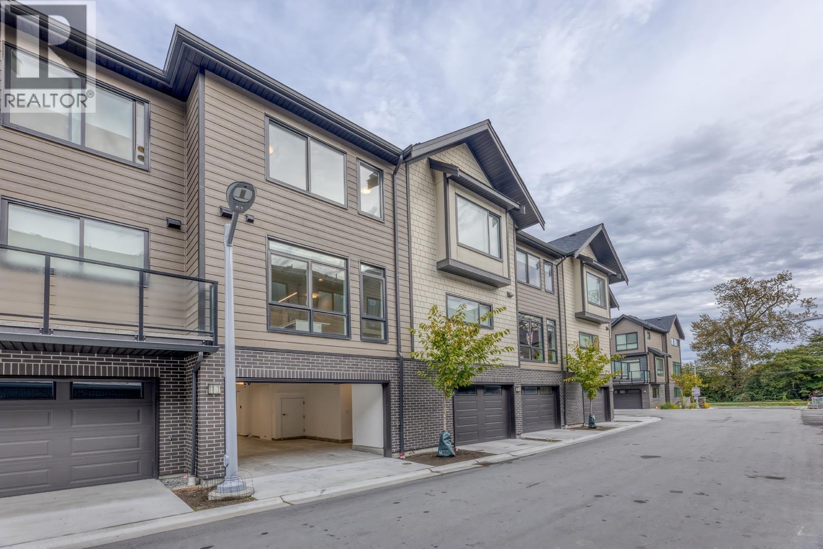 54 4337 Boundary Road Property Photo 24