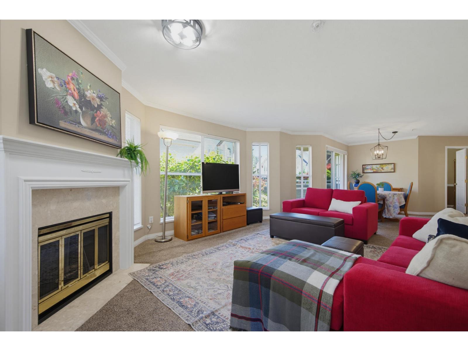217 7151 121 Street Property Photo 1