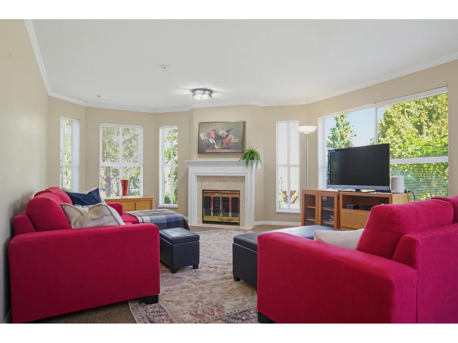 217 7151 121 Street Property Photo 6