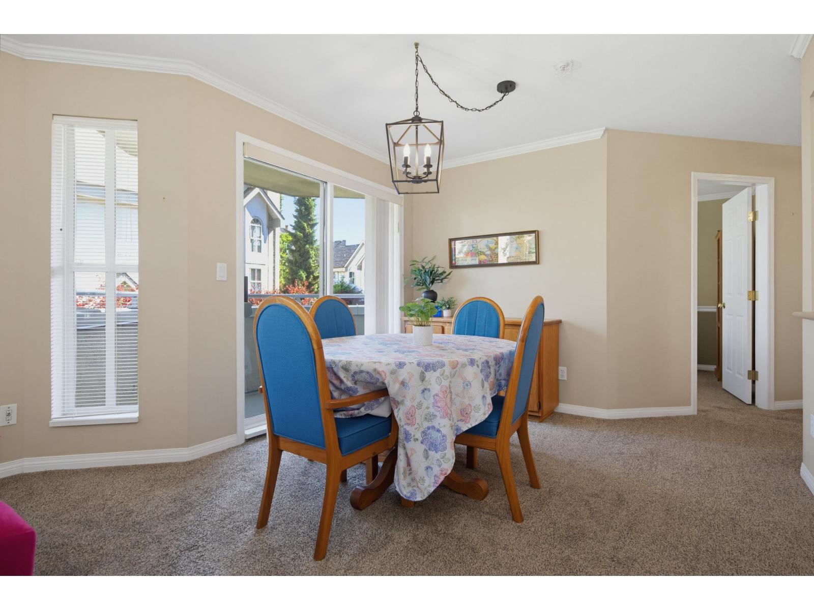 217 7151 121 Street Property Photo 11