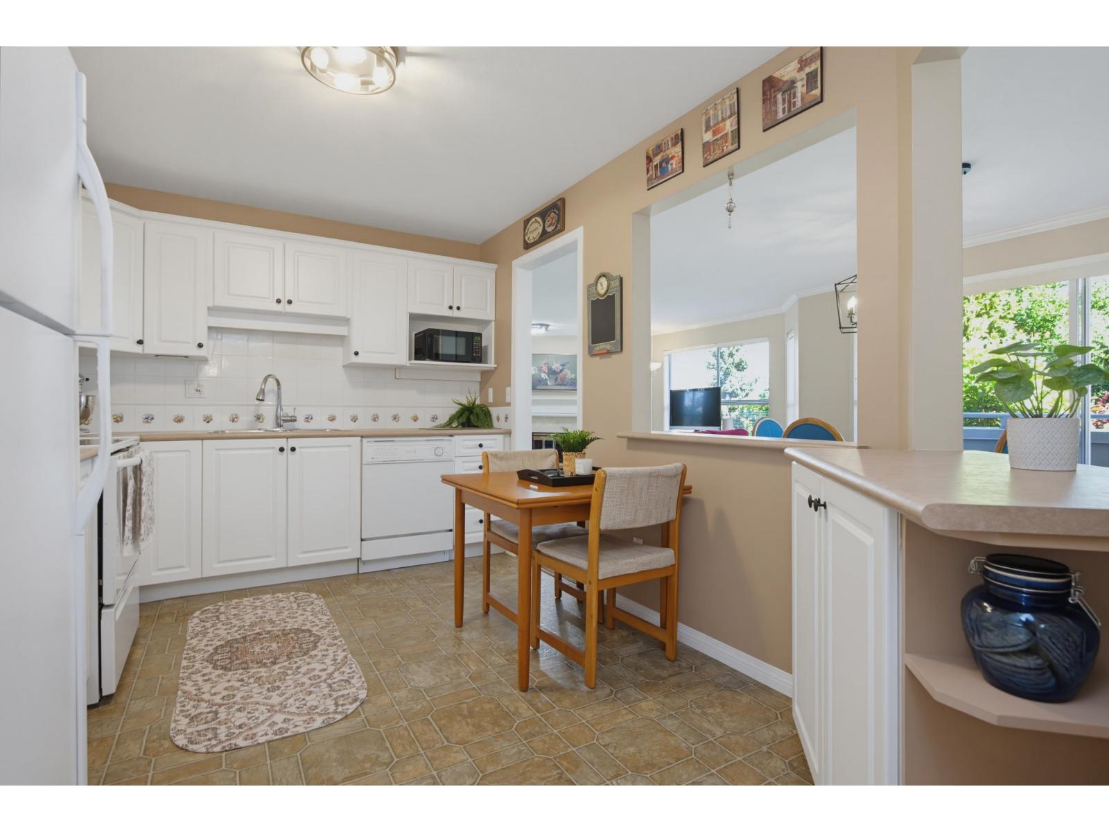 217 7151 121 Street Property Photo 14