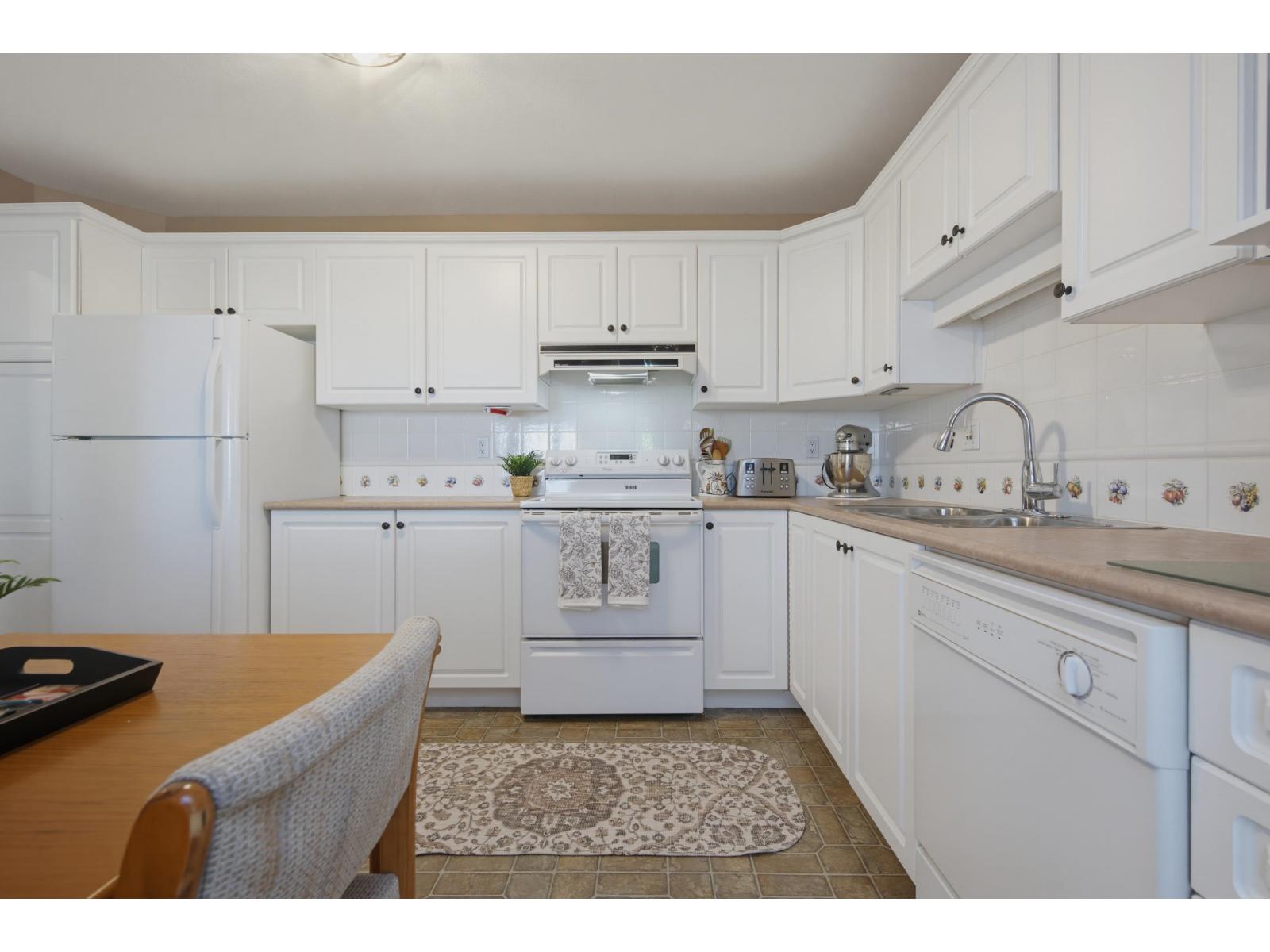 217 7151 121 Street Property Photo 16