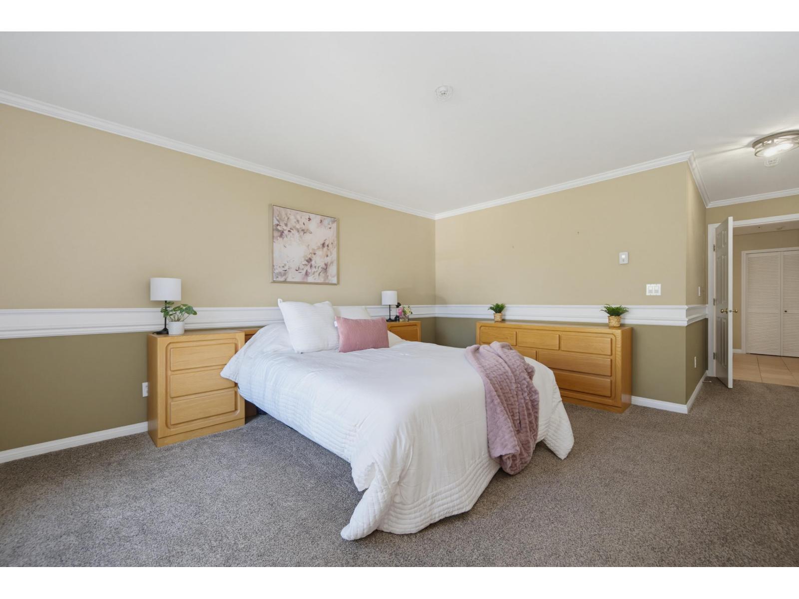 217 7151 121 Street Property Photo 19