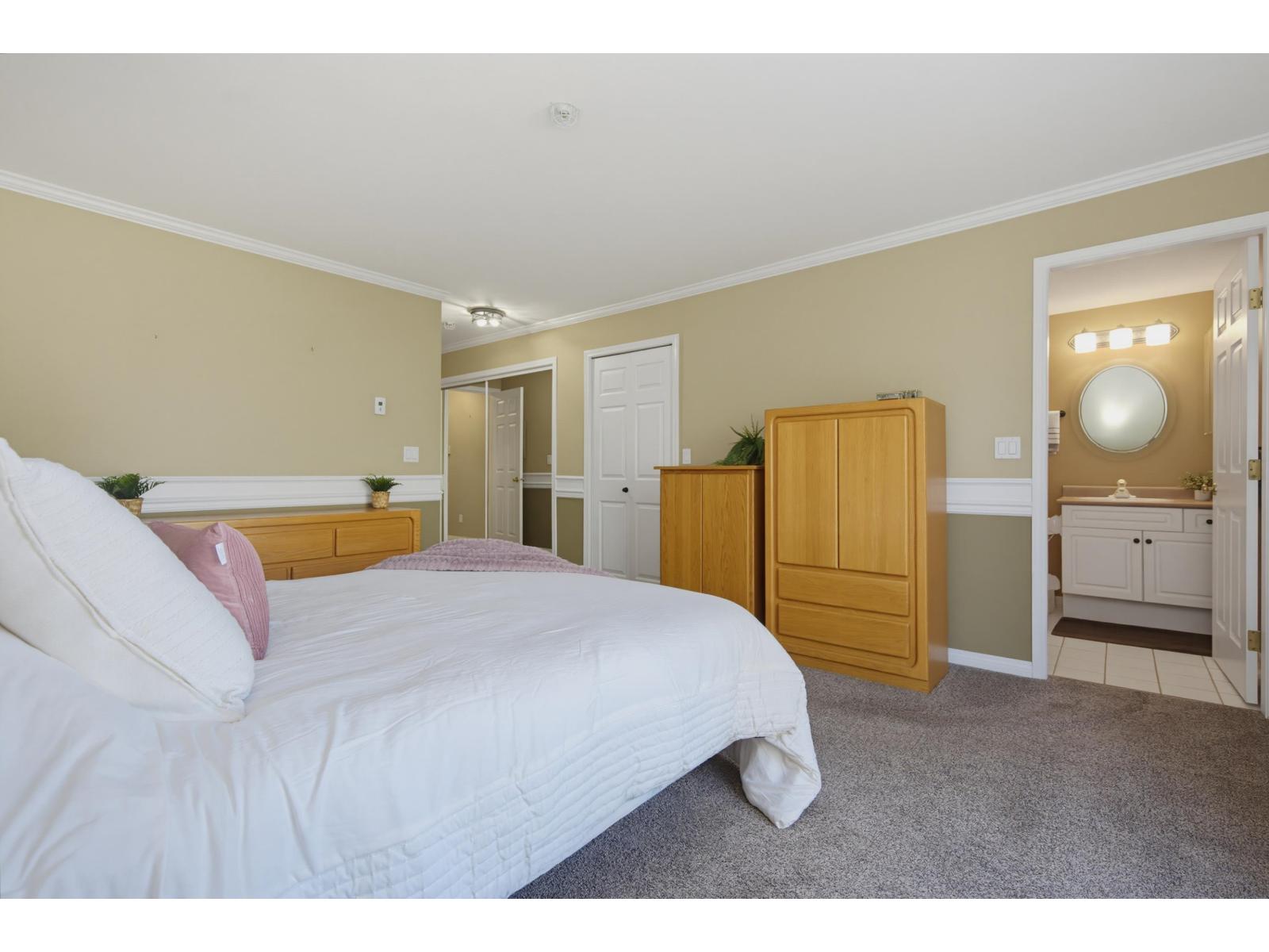 217 7151 121 Street Property Photo 20