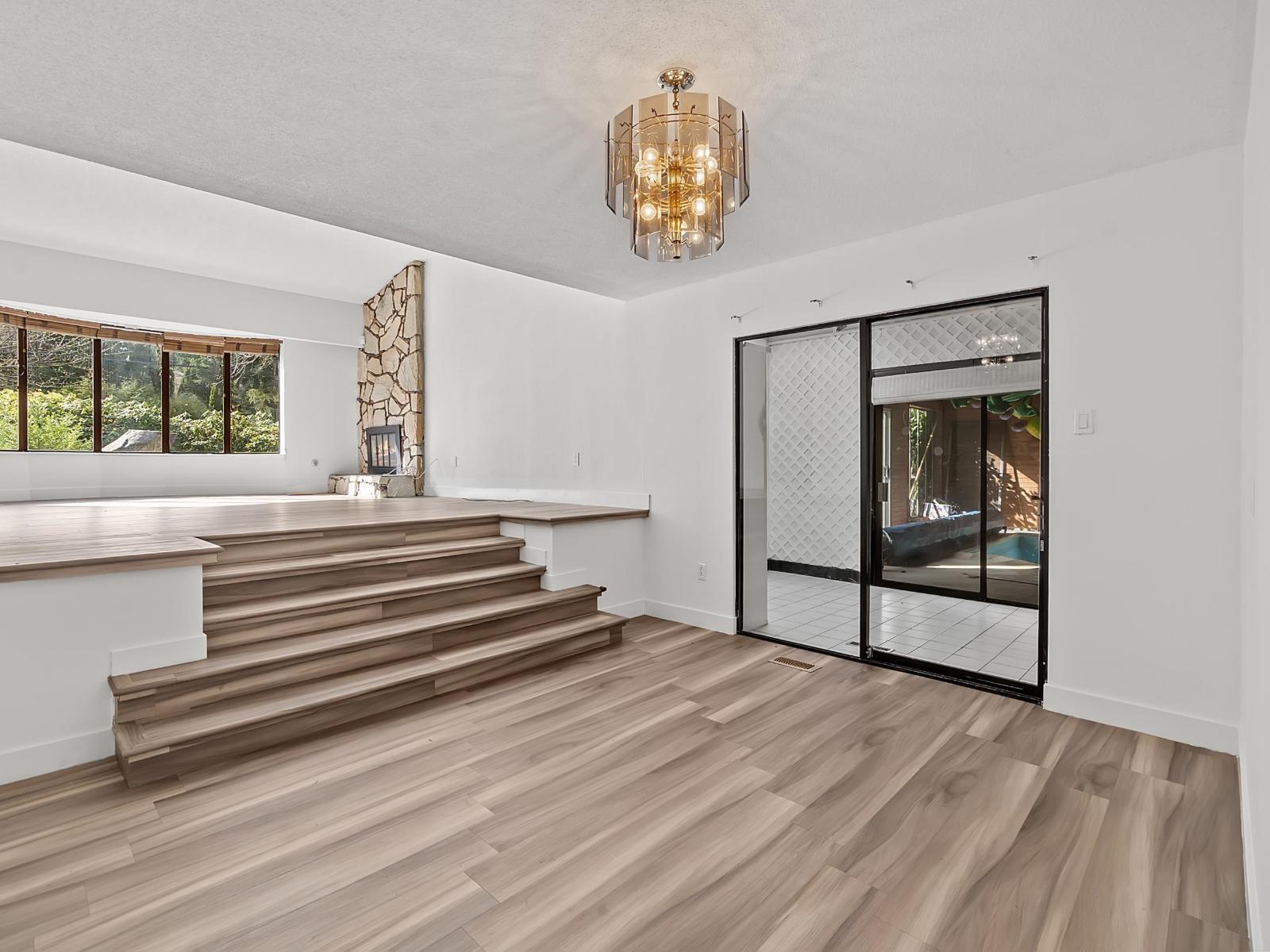 3316 140 Street Property Photo 9