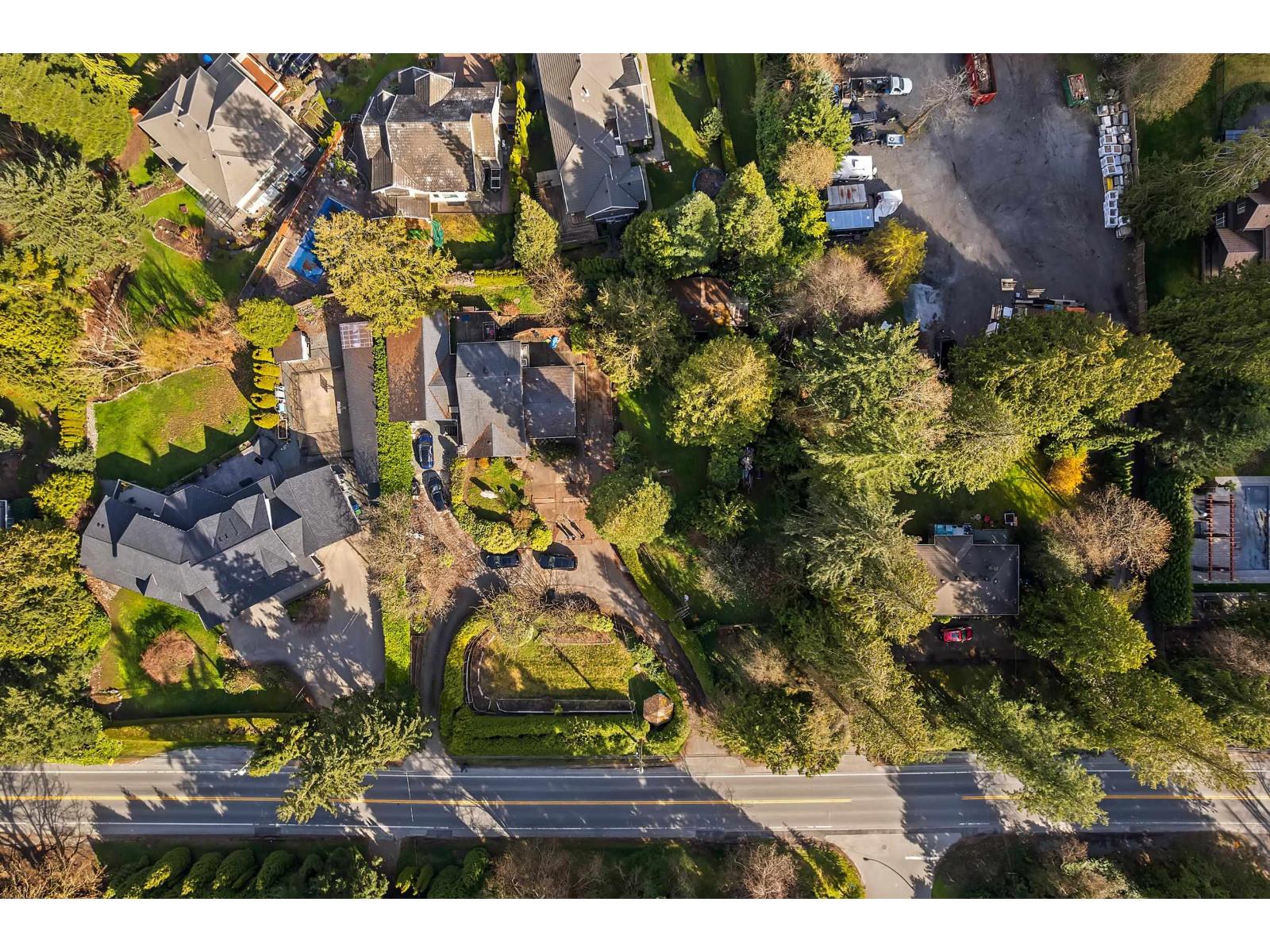 3316 140 Street Property Photo 10