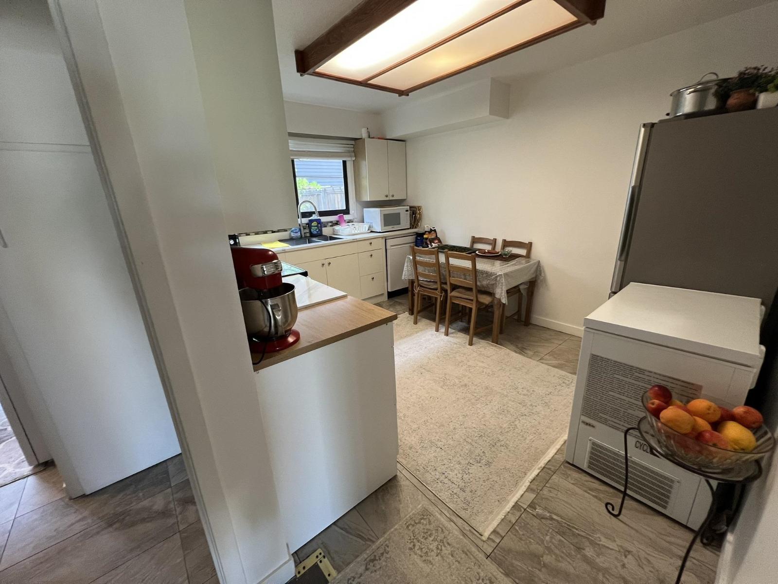 10307 146 Street Property Photo 5