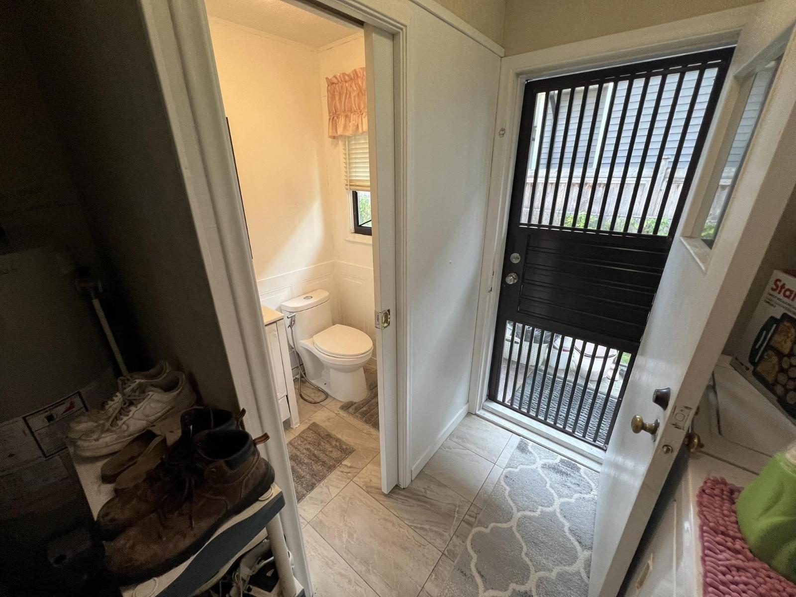 10307 146 Street Property Photo 11