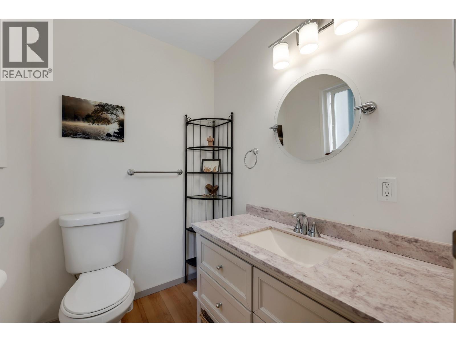 2572 The Boulevard Property Photo 20