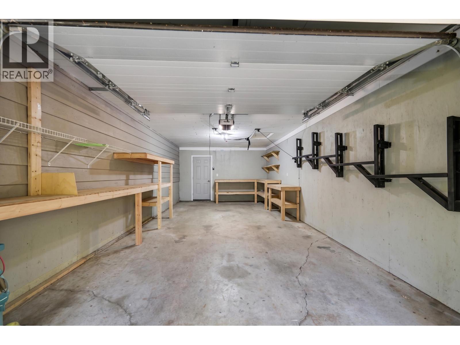 2572 The Boulevard Property Photo 23