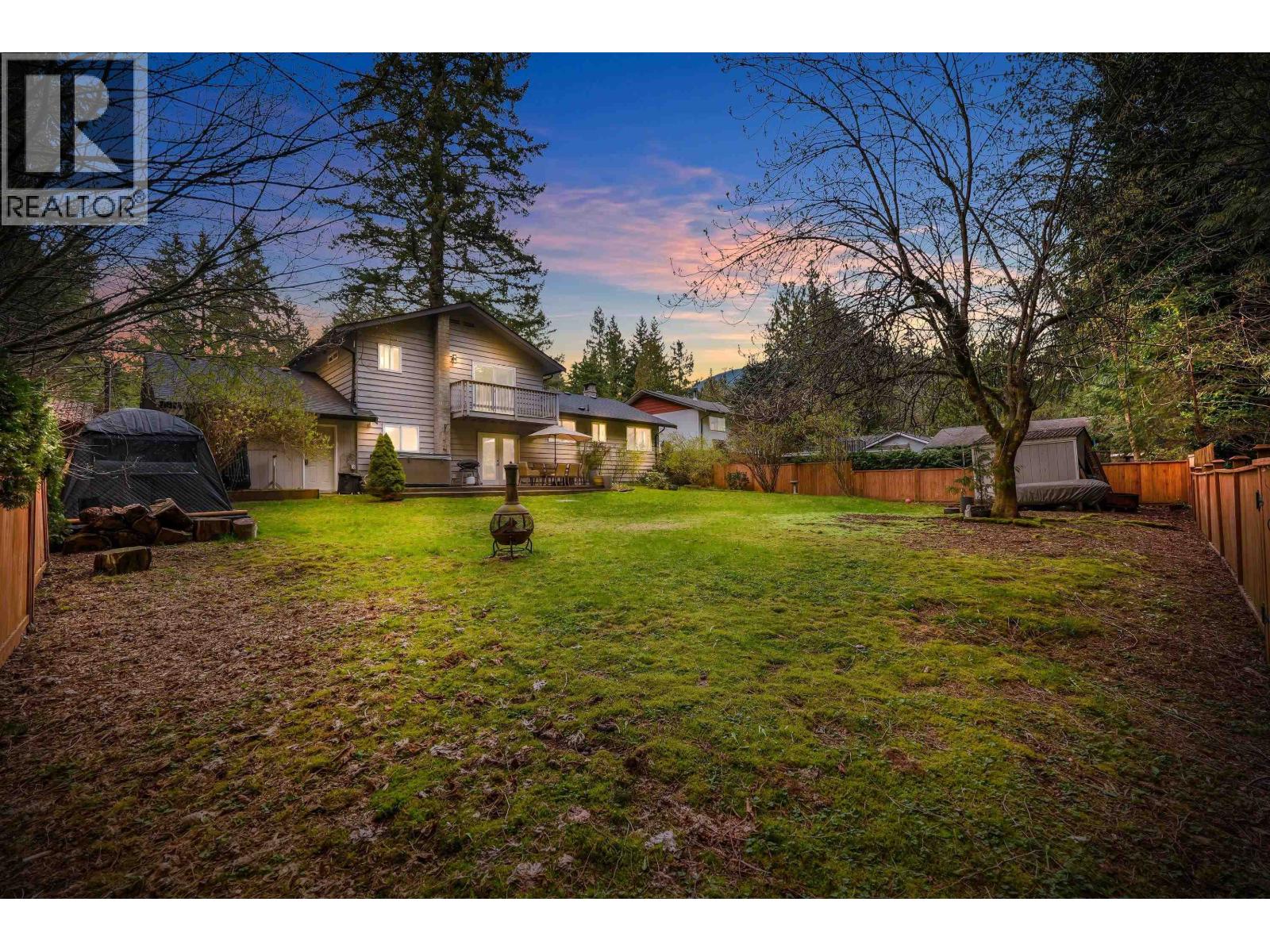 2572 The Boulevard Property Photo 27