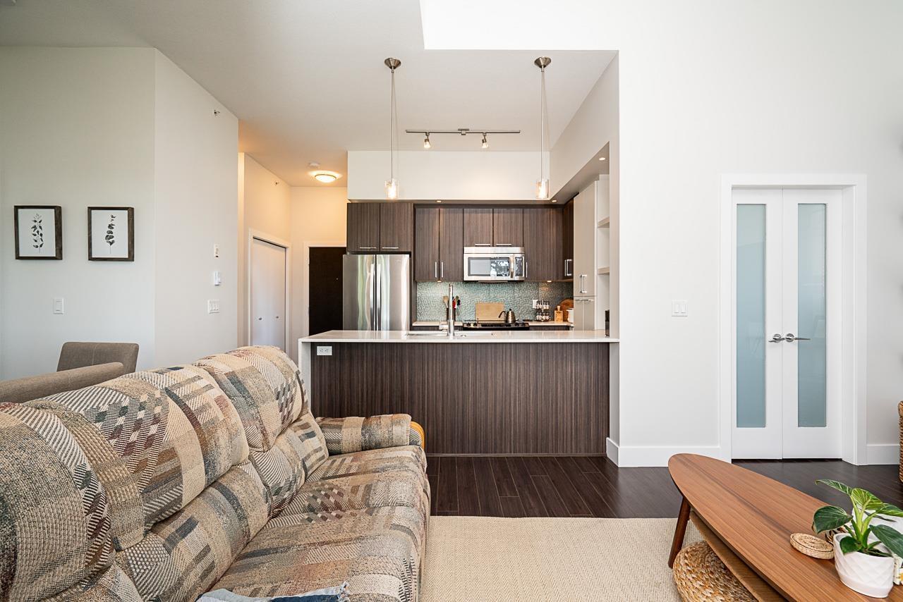 C420 20211 66 Avenue Property Photo 11