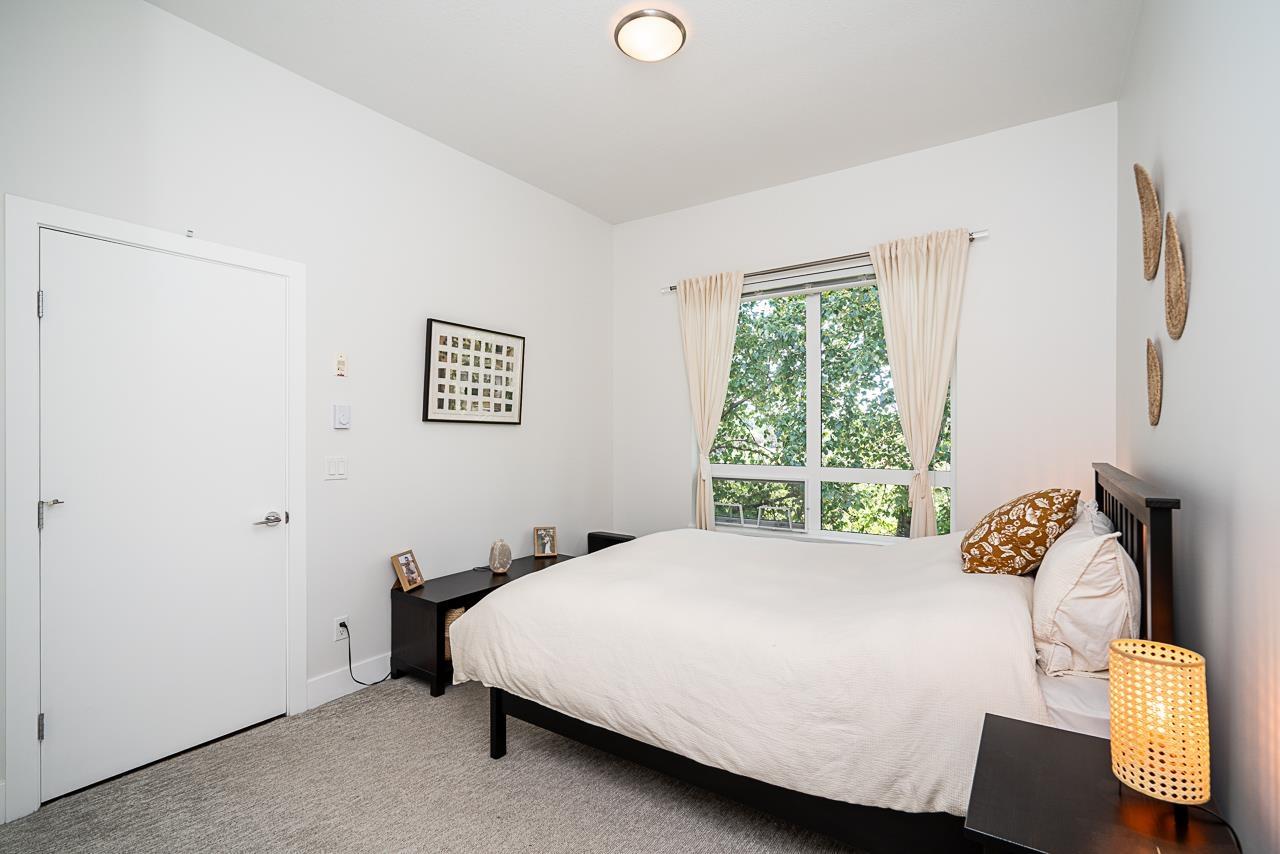 C420 20211 66 Avenue Property Photo 21