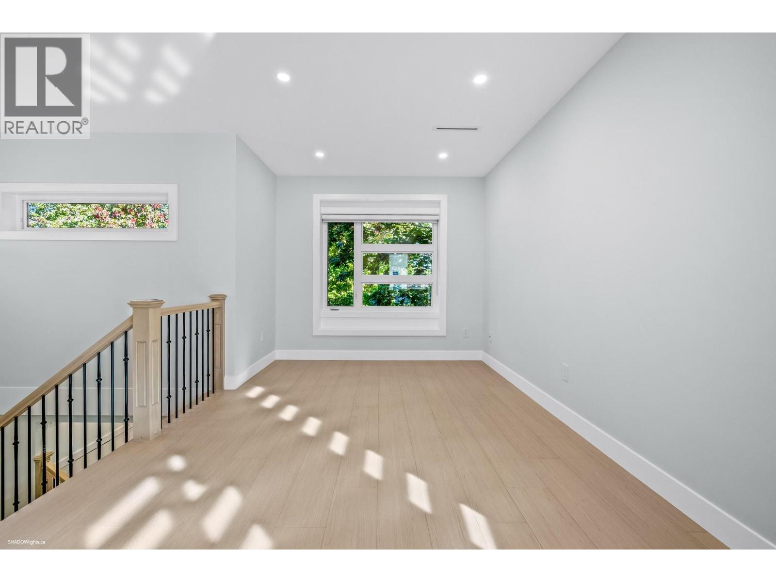 11468 Williams Road Property Photo 4