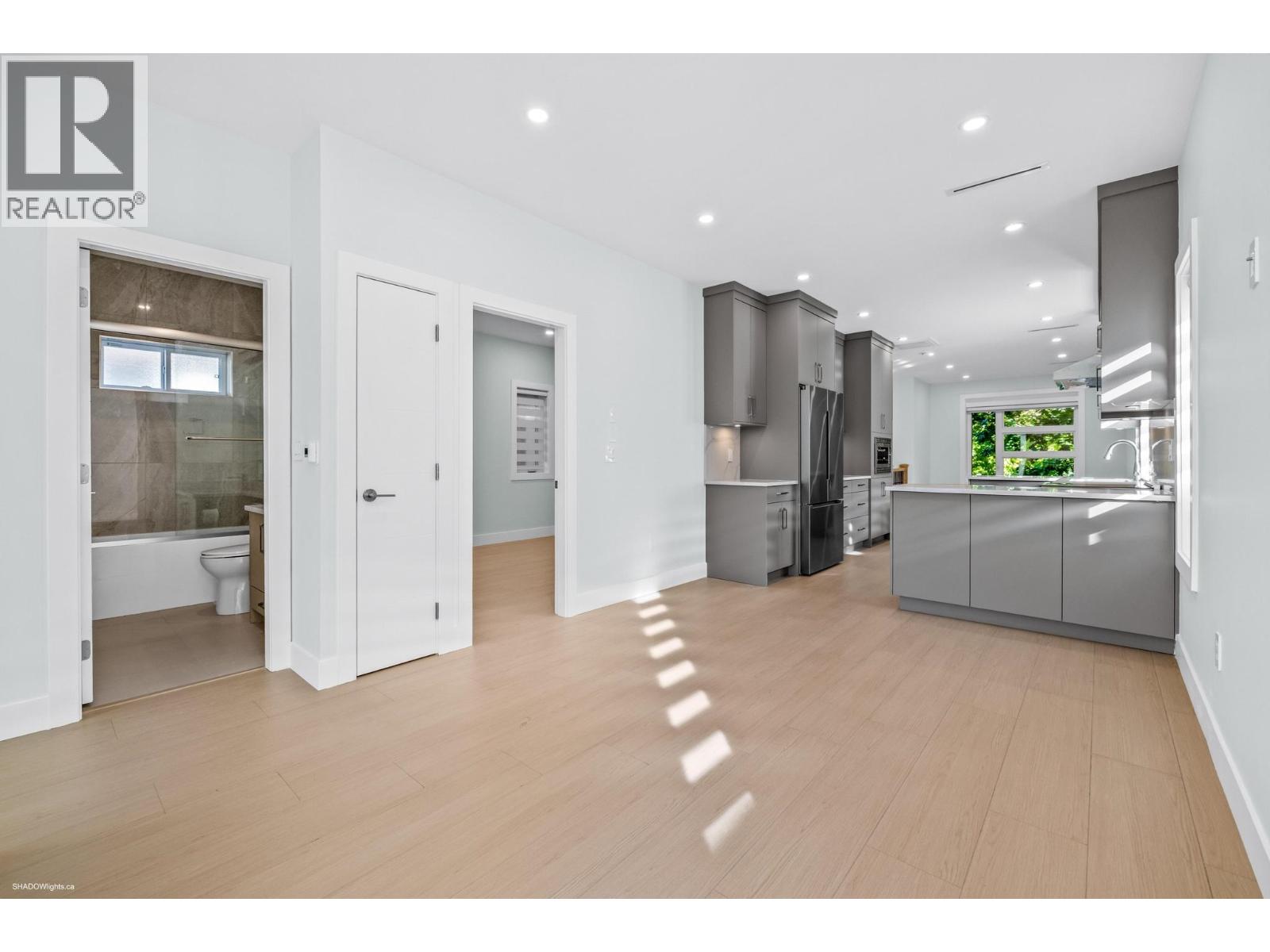 11468 Williams Road Property Photo 18