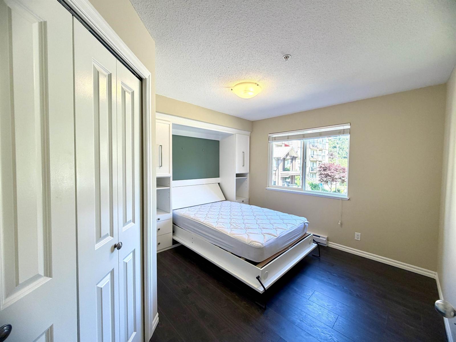 205 2581 Langdon Street Property Photo 10